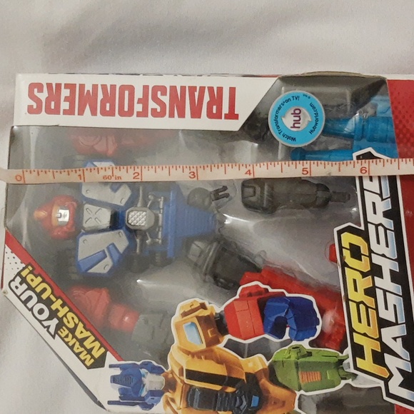 Transformers Hero Mashers AUTOBOT HEATWAVE SEALED w *BOX DAMAGE* - Picture 2 of 10